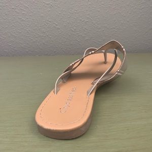 Cityclassified Shoes - Rattan-S Thong Sandal Cityclassified Shoes - Rattan-S Thong Sandal